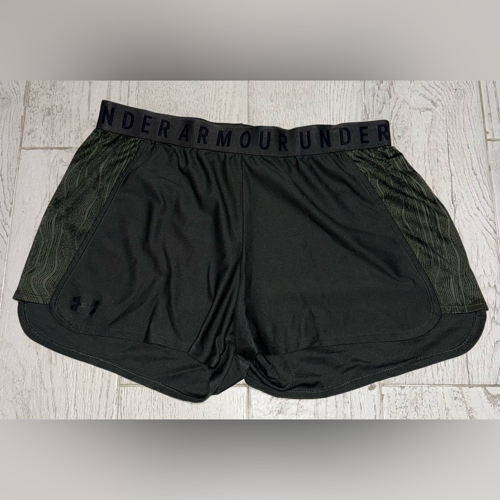 Olive Green Under Armour Shorts/Women's size Large/ Gently Used